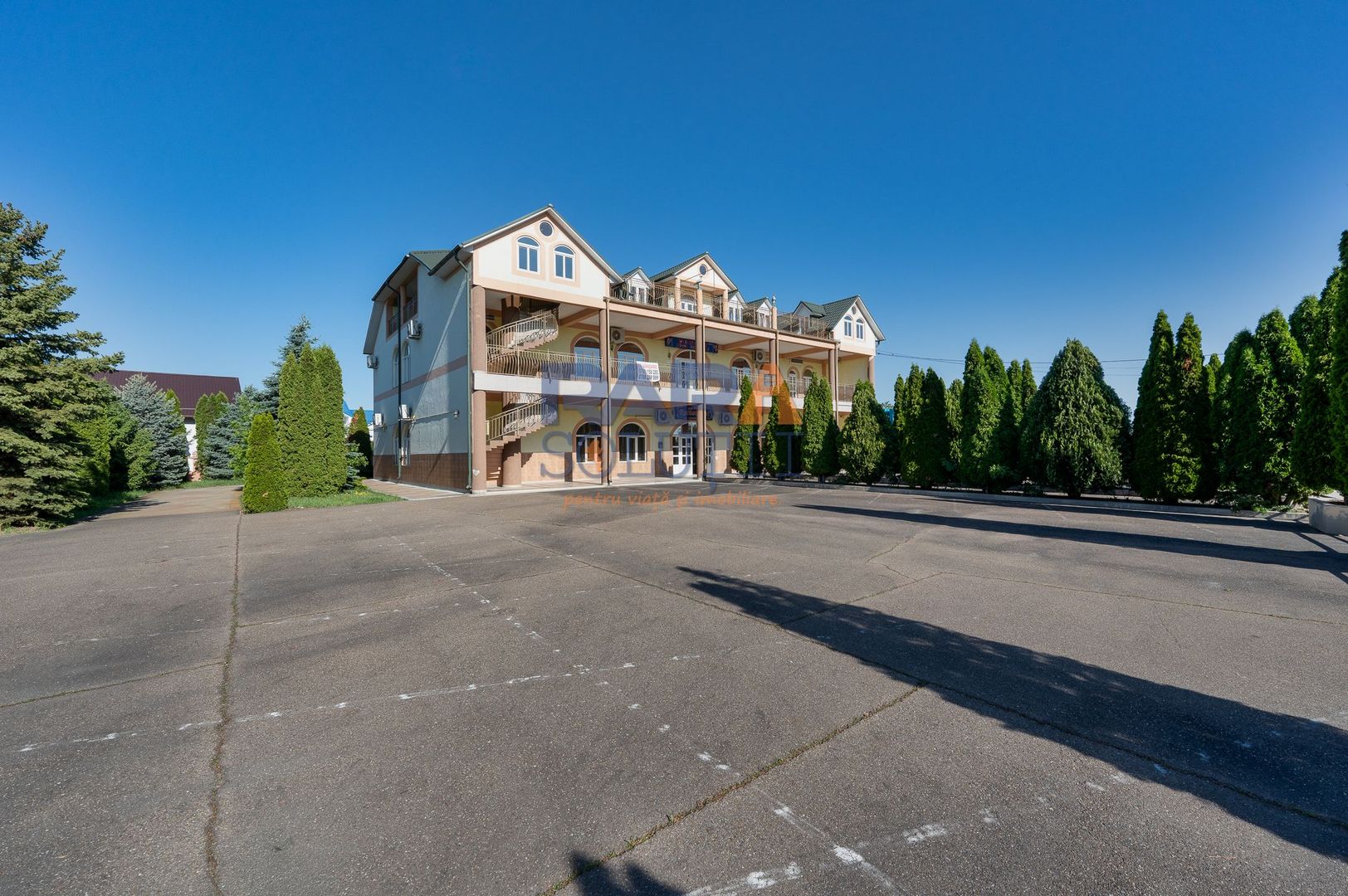 Spatiu comercial 1900 mp construiți, 3 niveluri, complet utilat - Poză 27