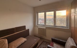 Apartament de vanzare, 3 camere, 68 mp, balcon și boxă – Zona Olimpia - Poză 4
