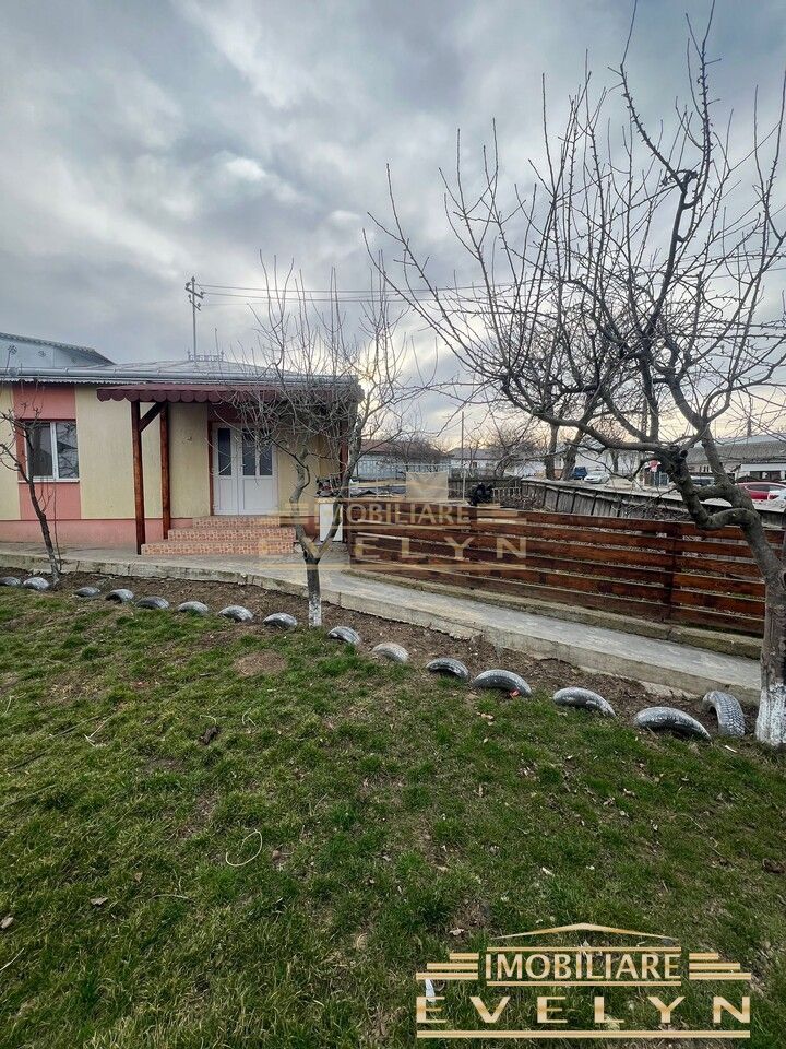 Casa + teren de vanzare in Zaicesti la strada principala, pret 75000 euro negociabil! - Poză 2