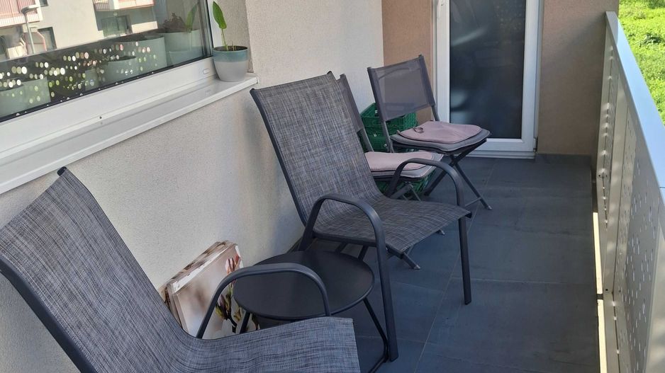 Apartament 2 camere, balcon, etaj intermediar, BMW - Poză 8