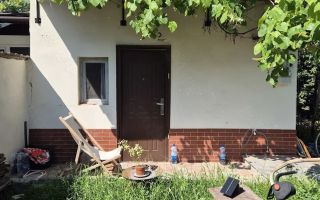 Garsoniera  curte comuna zona Iosefin - Poză 1