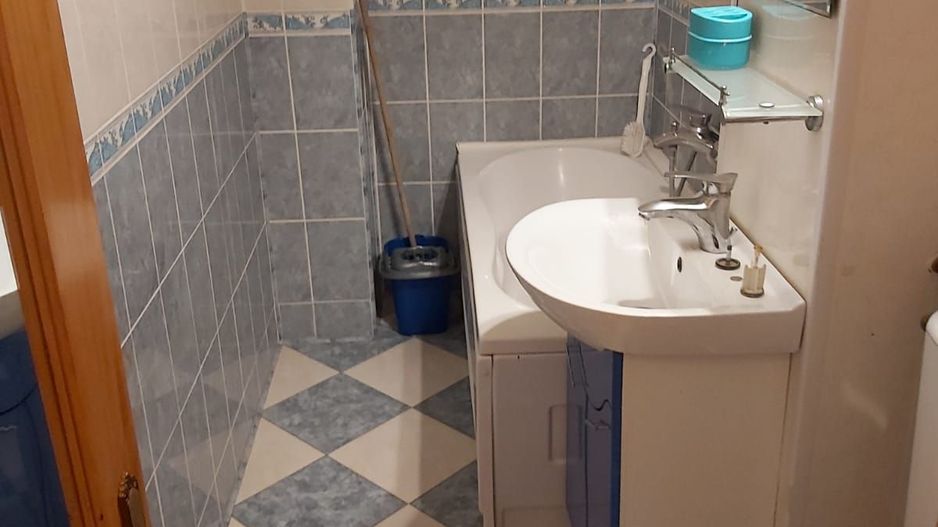 Garsoniera de inchiriat – Focsani, etaj 2, 30 mp, mobilata si utilata - Poză 3