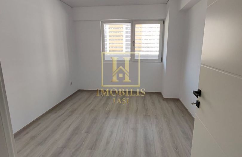 Apartament NOU 3 camere 89 mp Copou 145000 euro - Poză 4