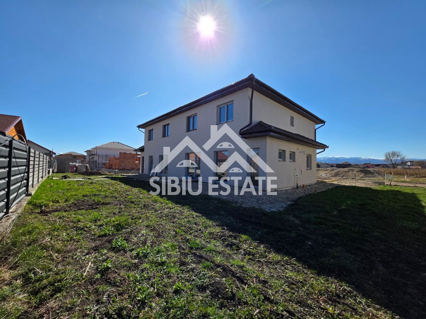 Duplex 5 camere ,super pret, Sura Mica ,Sibiu - Poză 2