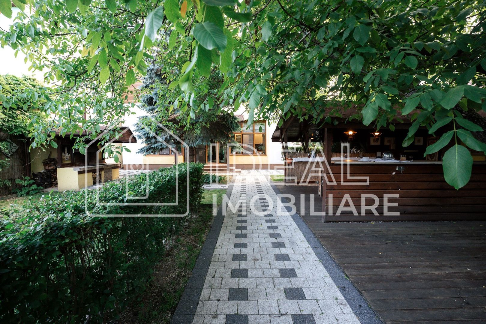 Casa Individuala Moderna cu 7 camere si 1480 mp de curte, In Selimbar - Poză 23