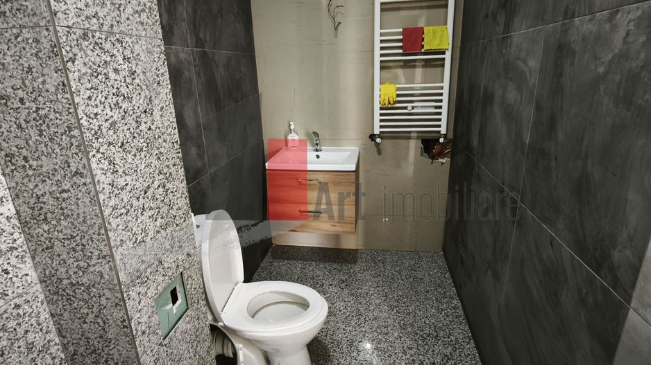 Spațiu ușor acomodabil pentru yoga, beauty salon, braserie sau showroom, 143mp - Poză 5