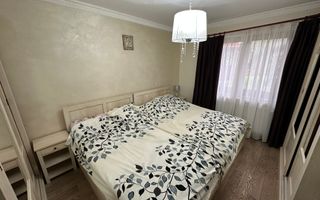 Vila cu 8 camere de vanzare, teren 1580mp, Zona Praid - Poză 35