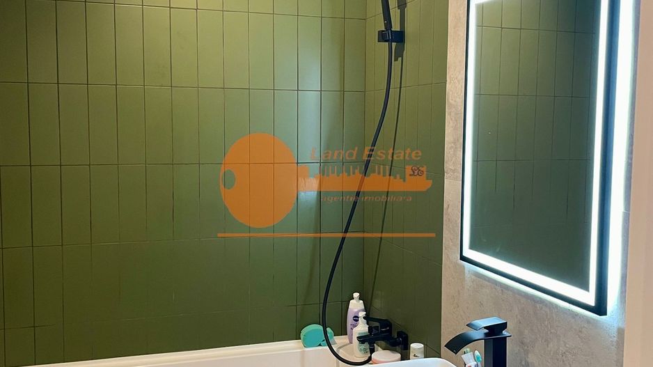 3 camere Plaza Residence ( parcare ) - Poză 3