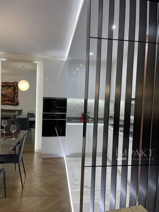 De inchiriat apartament 2 camere, central -  LUX, zona The office - Poză 6