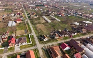 Teren 1.570 mp + casă din cărămidă–zonă liniștită - Poză 12