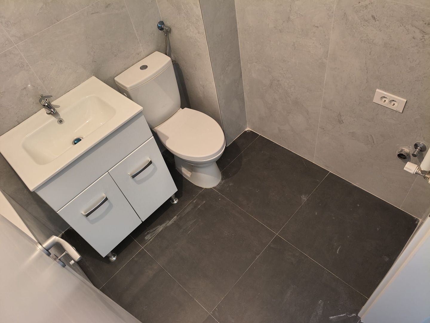 studio gata -2cam-55mp- la aprox. 15min metrou Leonida sau Berceni - Poză 17
