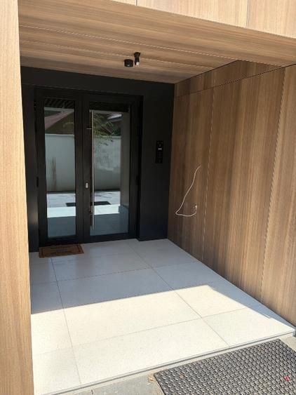Vanzare Apartament premium 3 camere, parter, 2 băi, parcare subterană, Marriot - Poză 1