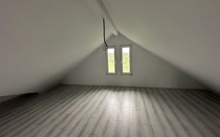 Casă de vânzare în Comuna Băbeni - Poză 15