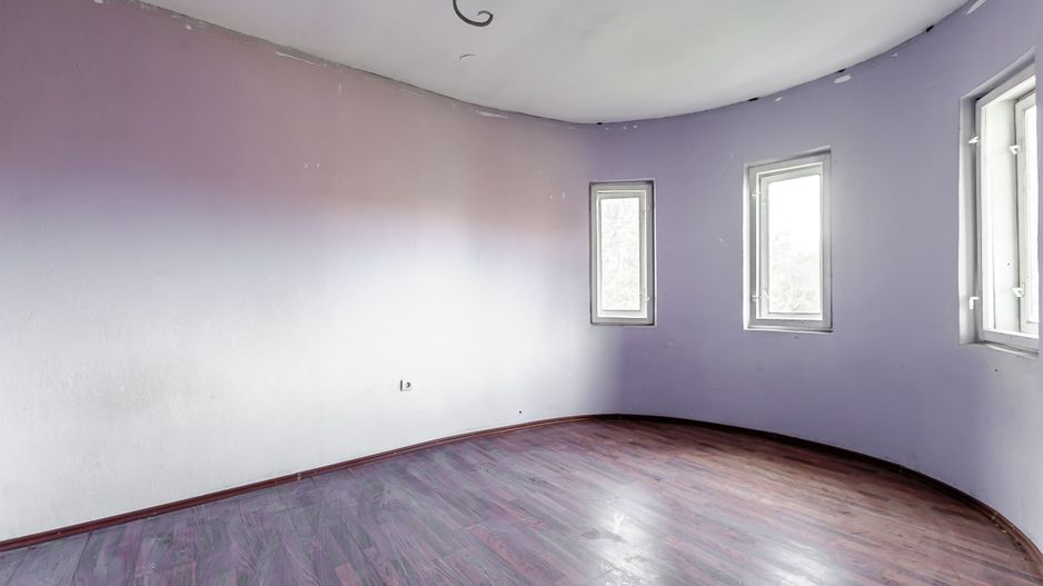 Casă în localitatea Miniș - Comision 0% la cumparare - Poză 9