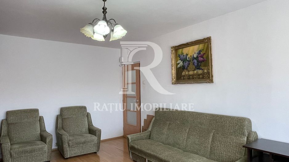 Apartament cu 3 camere | Decomandat | Parcare | Nufărul | Oradea - Poză 3