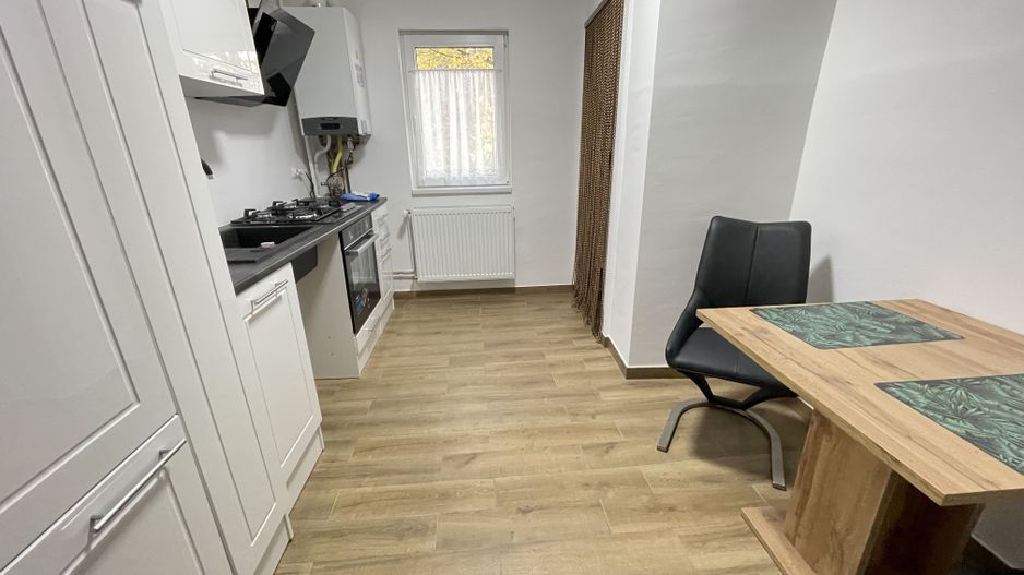 Amenajat complet, mobilat și utilat, totul nou - Poză 11