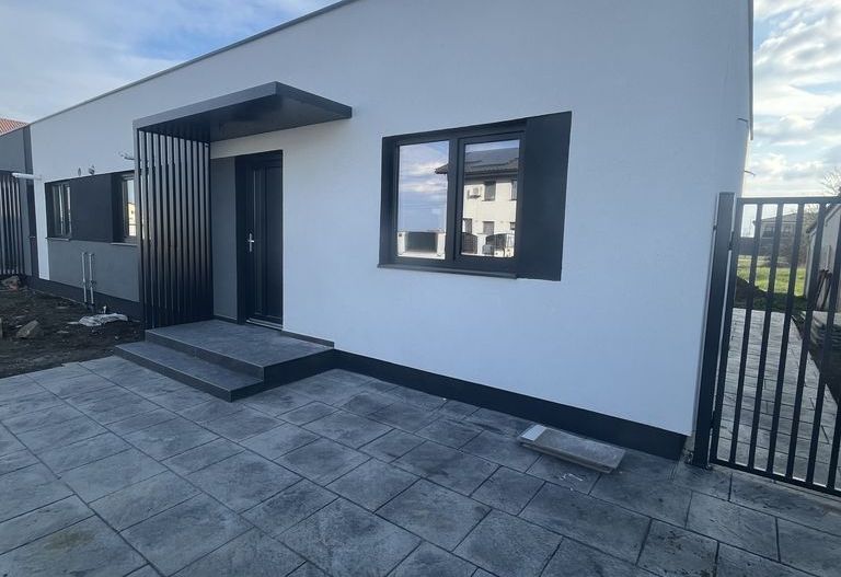 Casa parter Dumbravita - Poză 1