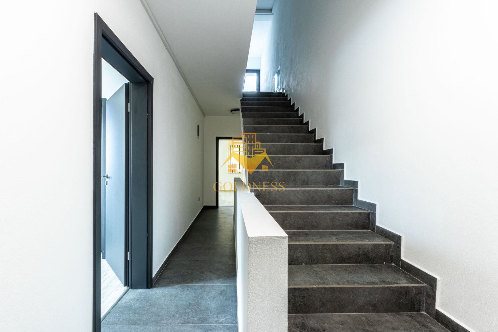 Duplex 170 mp, 6 camere, 4 bai, terasa 35mp, Europa Zona Eugen Ionesco - Poză 8