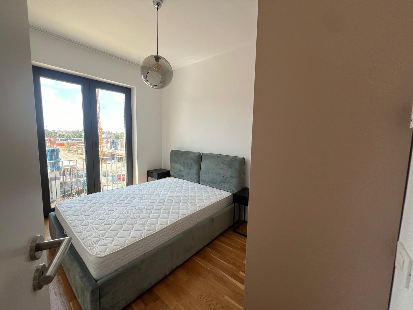 Vanzare apartament 3 camere | mobilat si utilat | 2 locuri parcare - Poză 5
