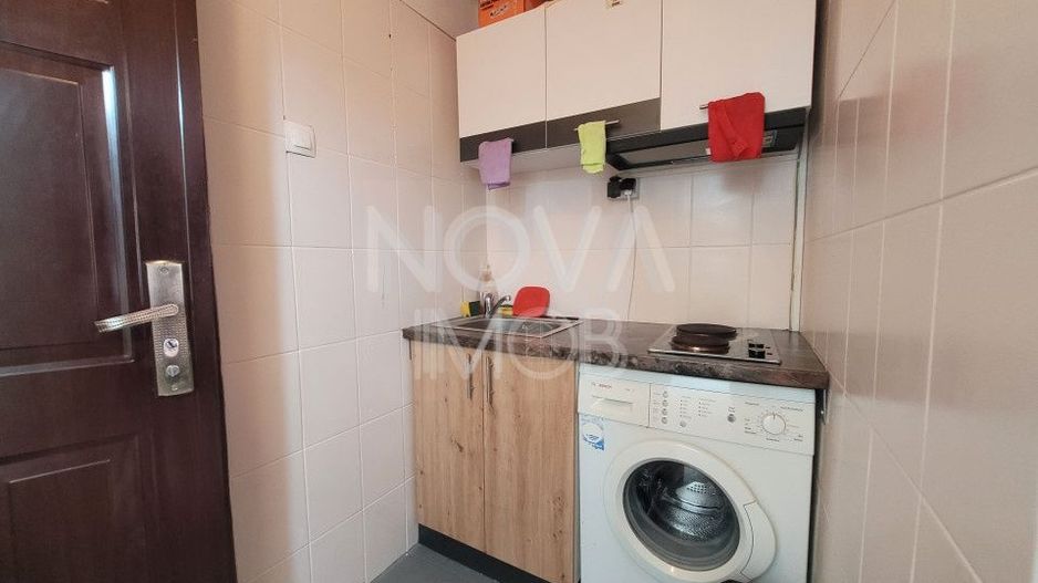 Garsoniera de inchiriat. Str. Vasile Aaron - Poză 3