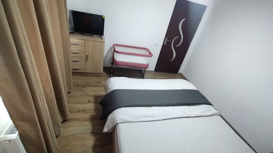 Casă de închiriat - Poză 1