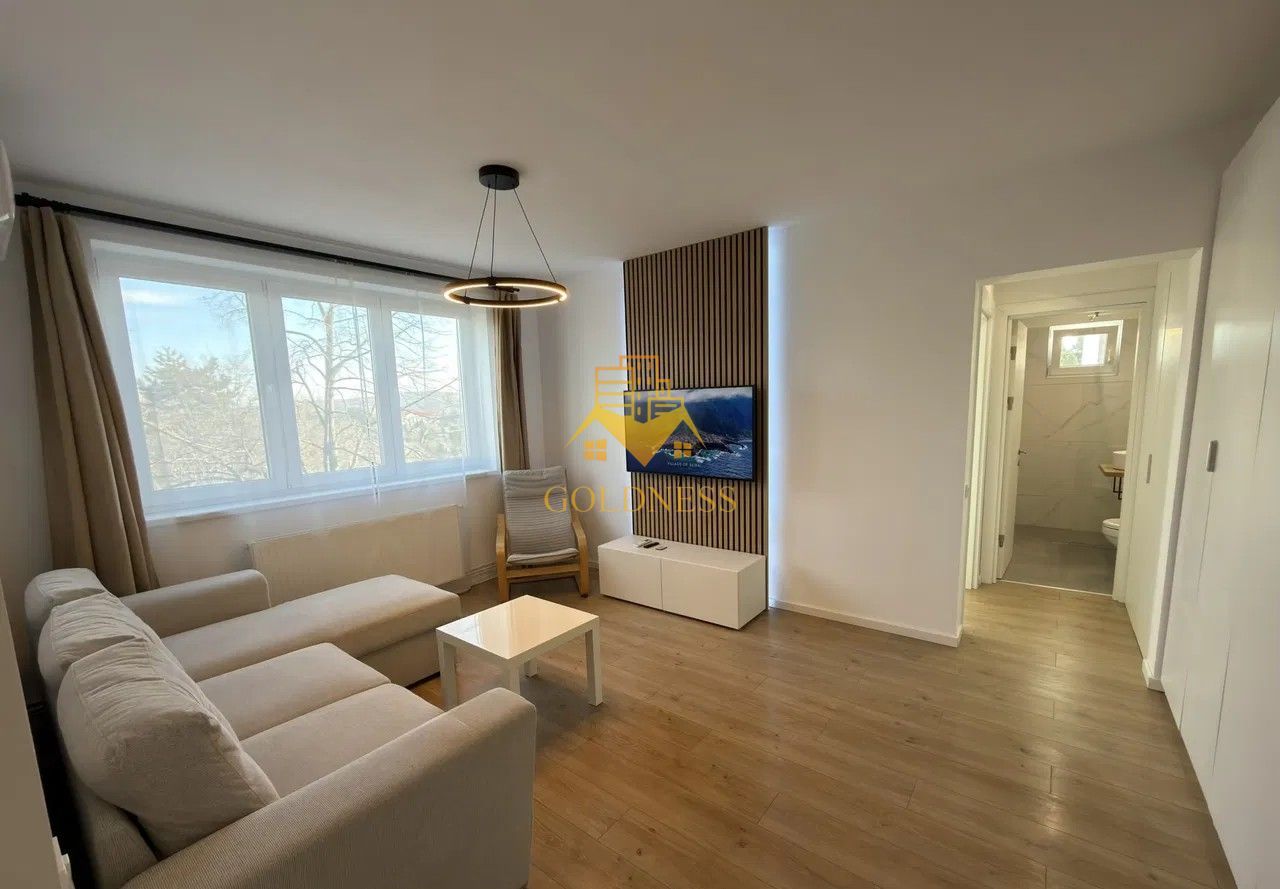 2 camere, decomandate, Modern, Gheorgheni, Zona Albac, Hotel Royal - Poză 2