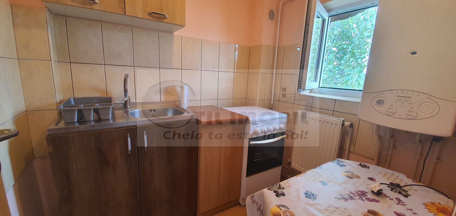 Garsonieră complet utilată – Alexandru cel Bun- et 5 cu pod deasupra - Poză 3