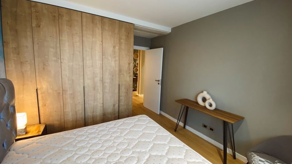 Apartament modern de 2 camere cu terasă spațioasă în zona Aviației - Poză 1