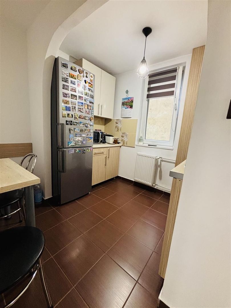 APARTAMENT CU 2 CAMERE DECOMANDAT ZONA ROGERIUS - Poză 5