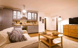 Apartament cu 3 camere de vanzare, Centru - Poză 1