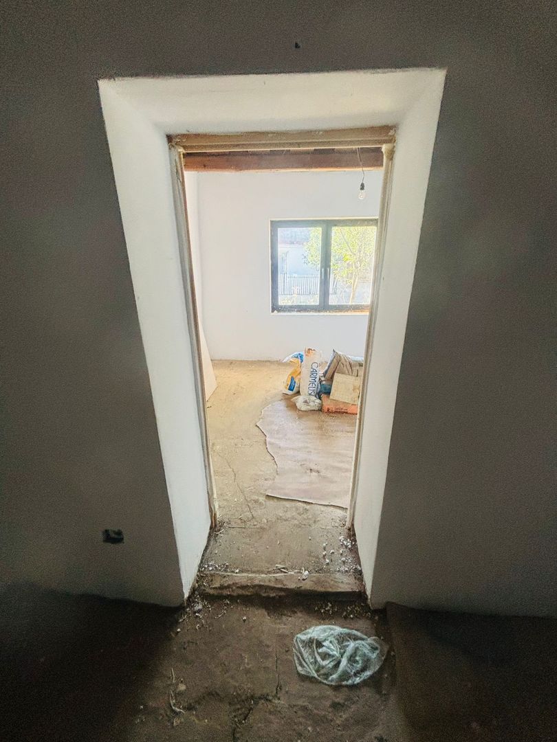 Casă și teren, 1.000 mp, Ciulești. 18.000 E. Comision 0 - Poză 15