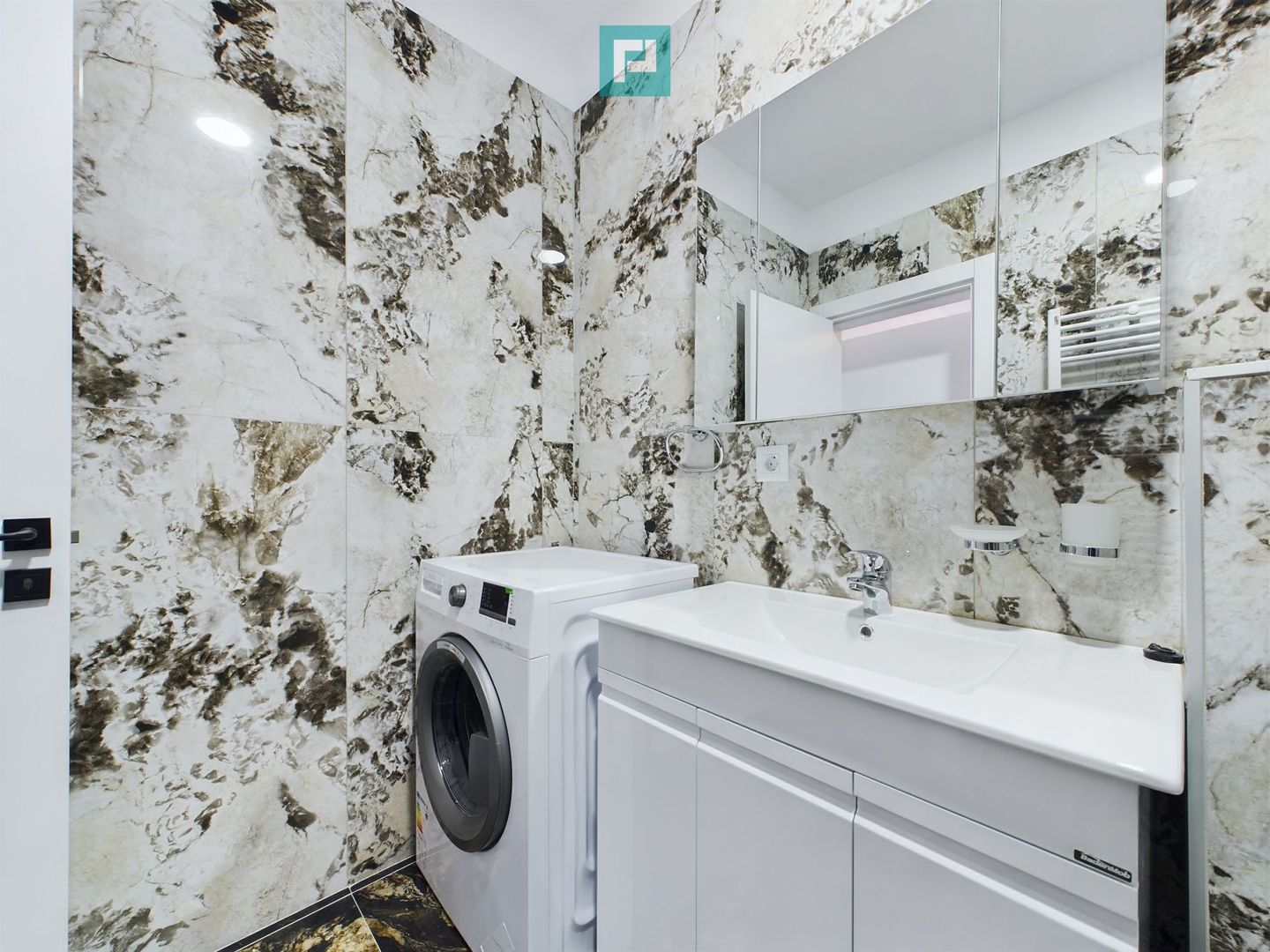 Apartament cu 3 camere Medicover Piata Victoriei - Poză 82