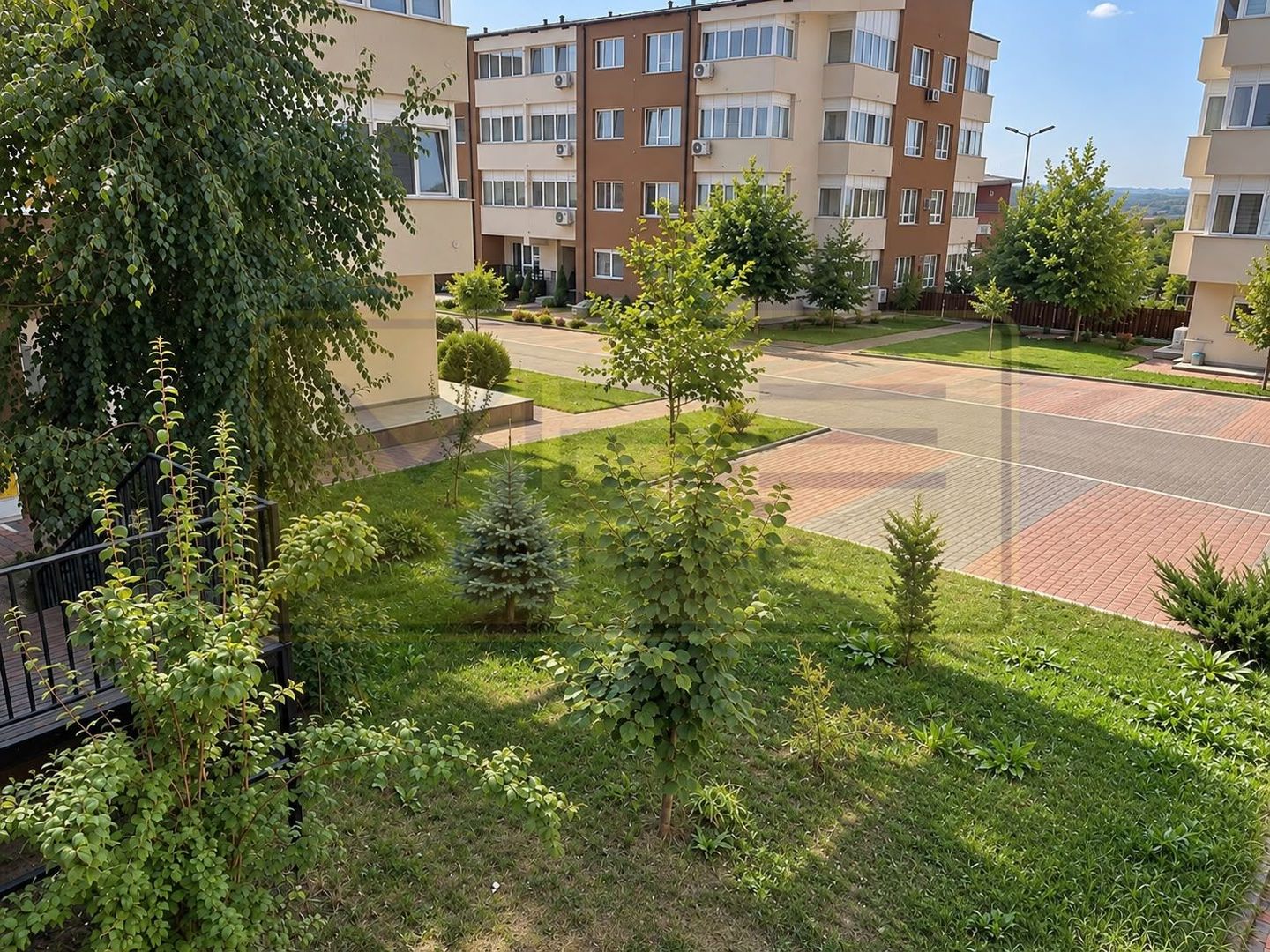 APARTAMENT 3 CAMERE DE ÎNCHIRIAT | 80 MP | PĂCURARI – RĂSĂRIT DE SOARE - Poză 1