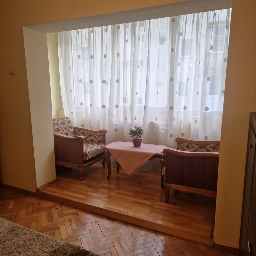 APARTAMENT4 CAMERE ZONA  SOARELUI LANGA SCOALA 30 - Poză 11