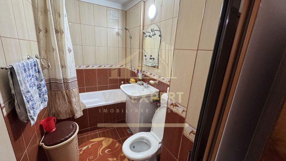 APARTAMENT 2 CAMERE ETAJ 4 CAMPULUNG VIȘOI - Poză 9