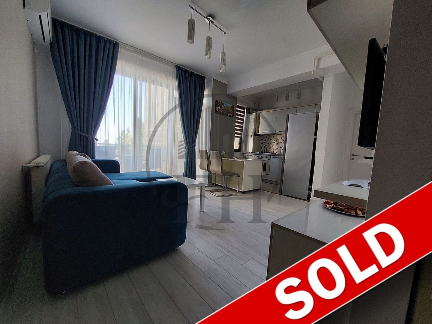 SOLD/ VANDUT Apartament cu 2 camere în zona Central - Poză 1