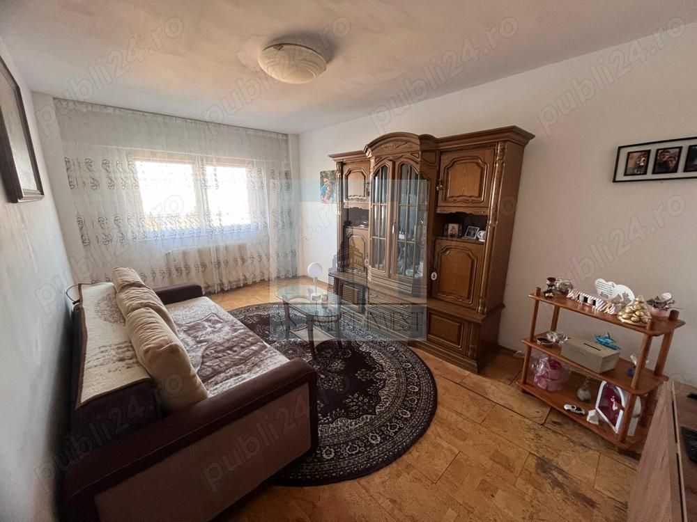 Apartament 3 camere - zona Astra / Calea București - Poză 1