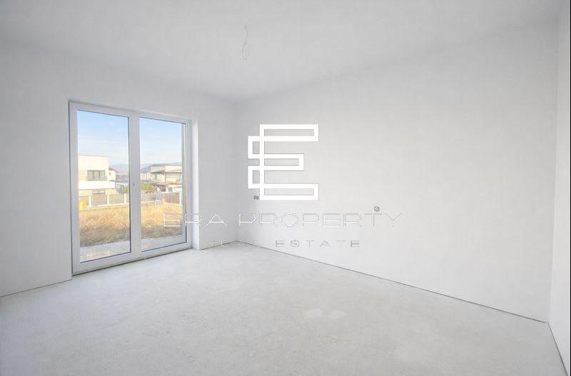 Duplex 4 camere, teren 220 mp,  Selimbar zona Triajului - Poză 3