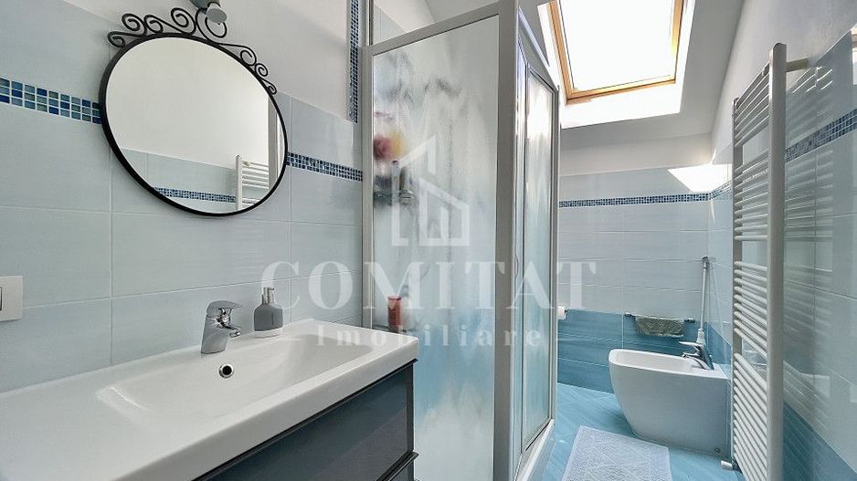 Casă cochetă cu teren generos și panoramă Chinteni - Poză 15