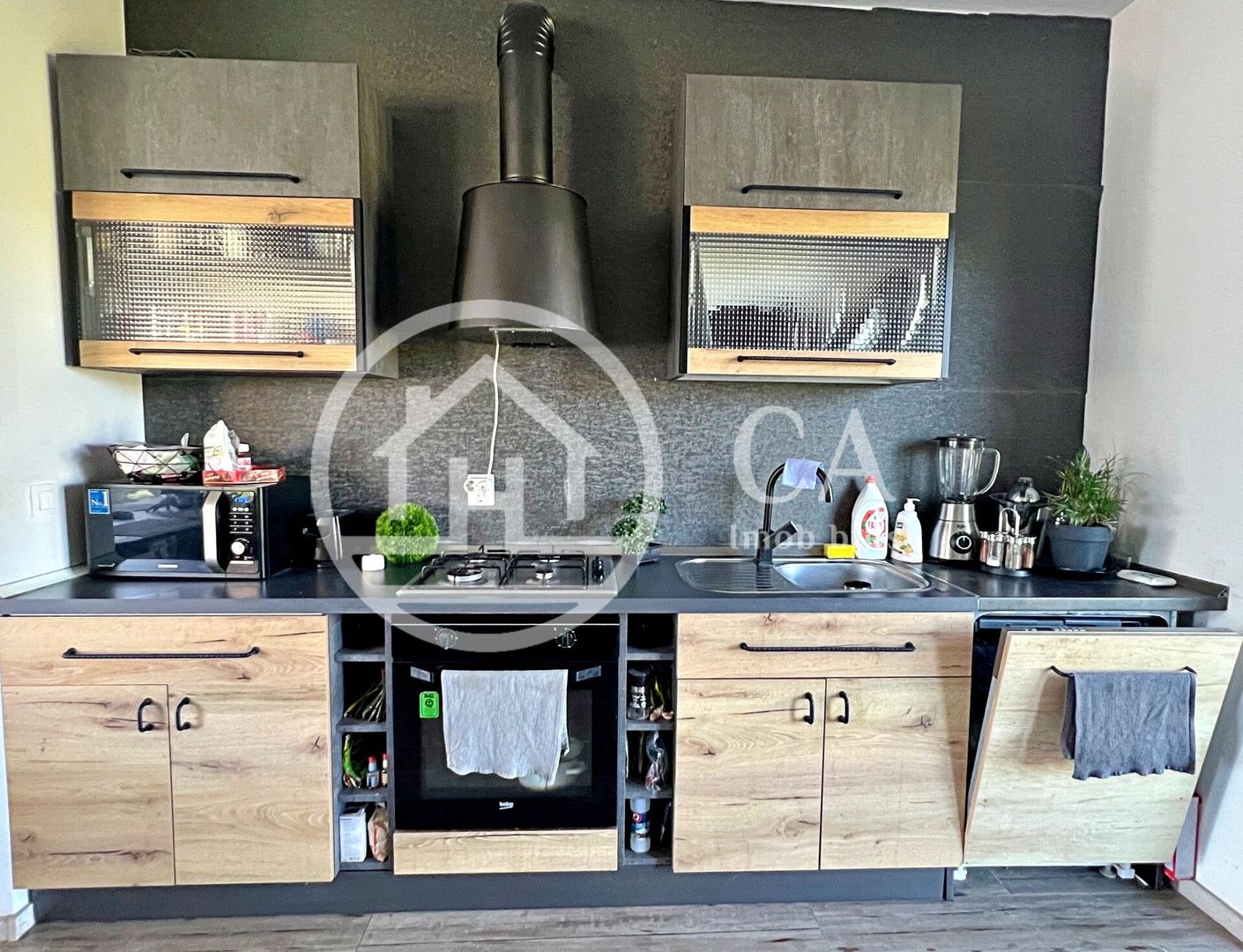 Casa cu 3 camere de inchirat în cartierul Tineretului, Oradea - Poză 8