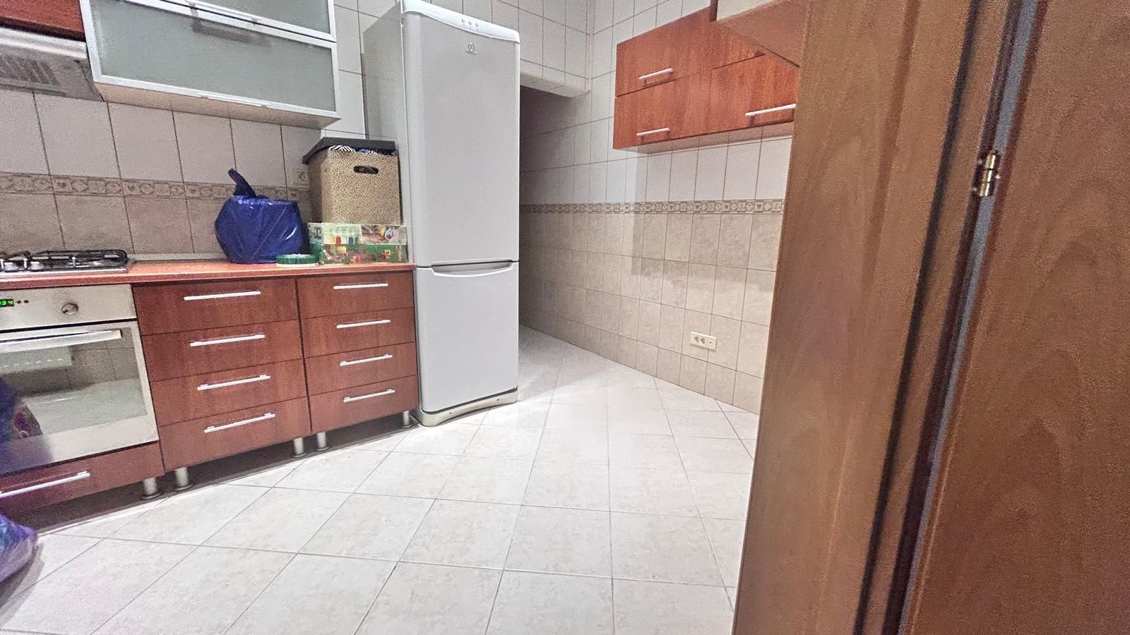 Casǎ de închiriat, spațiu ideal pentru birouri -Mall Vitan, Dudesti - Poză 8
