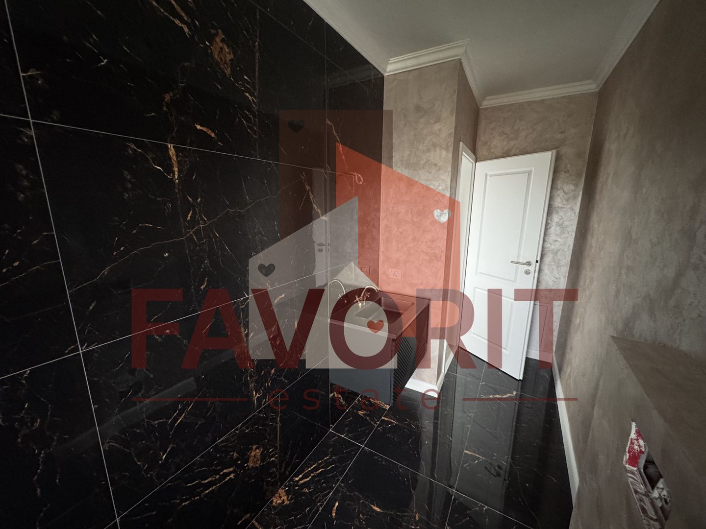 Comision 0%. Panouri si pompa de caldura. Despartit prin camera tehnica - Poză 25