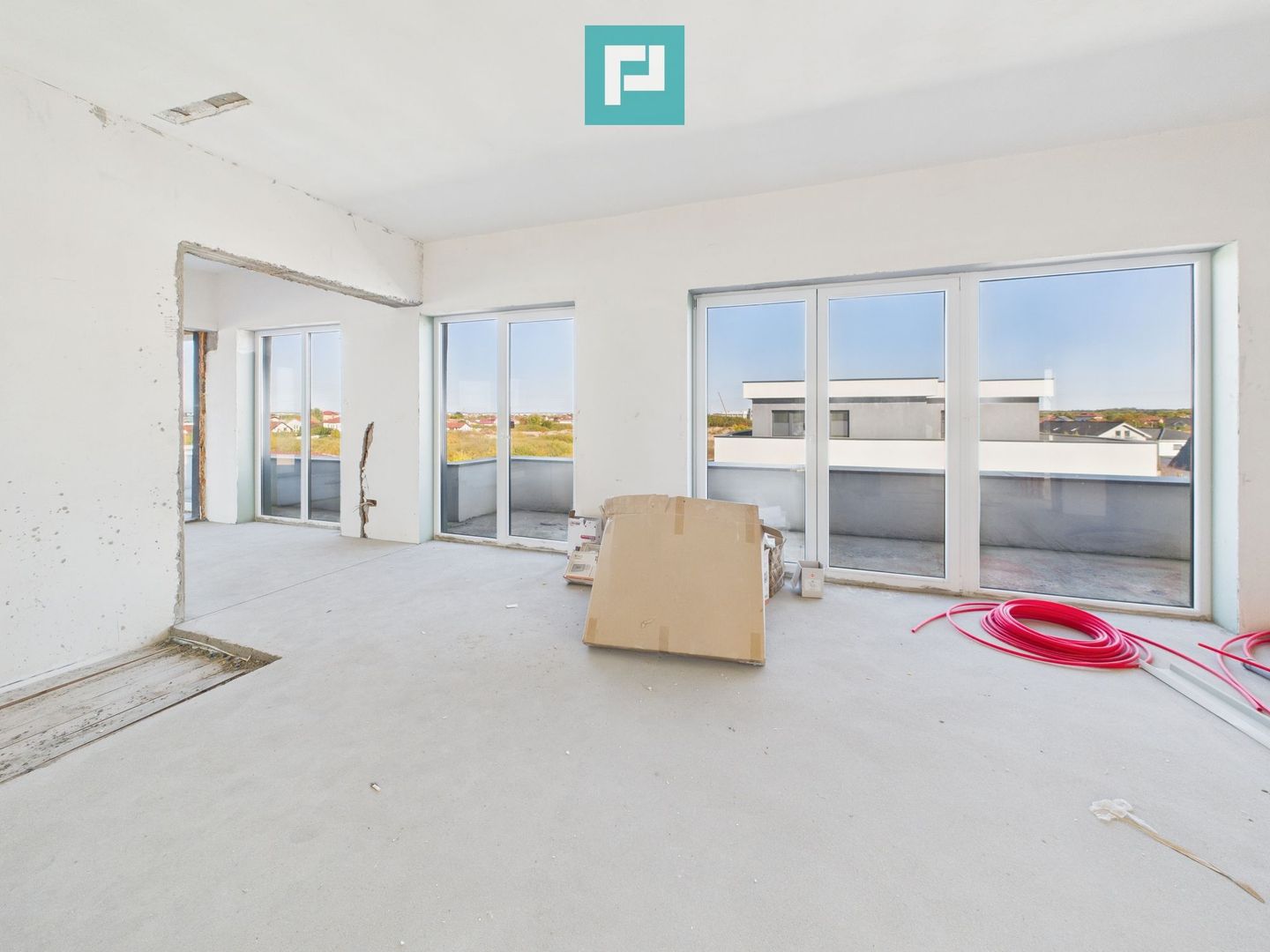 Penthouse cu lift privat și terasă mare în Ghiroda - Poză 8