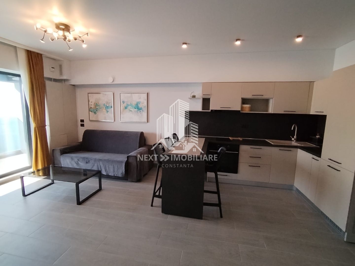 Apartament 2 camere mobilat si utilat , Mamaia, zona Rex - Poză 1