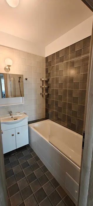 AP. 2 CAMERE- SALAJ, CENTRALA, PARCARE, BLOC NOU, BUCATARIE INCHISA - Poză 8
