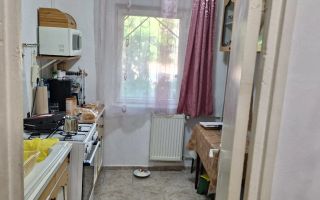 3 camere decomandat parter Lipovei - Poză 6