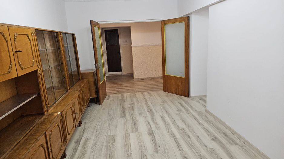 AP. 4 CAMERE VACARESTI, LOC PARCARE, PET-FRIENDLY, METROU 14 MINUTE - Poză 2