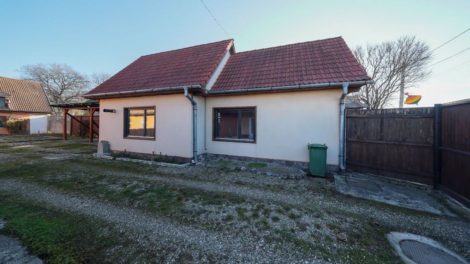 Casa de vanzare Rasnov + Spatiu Comercial | Teren 1062mp - Poză 8