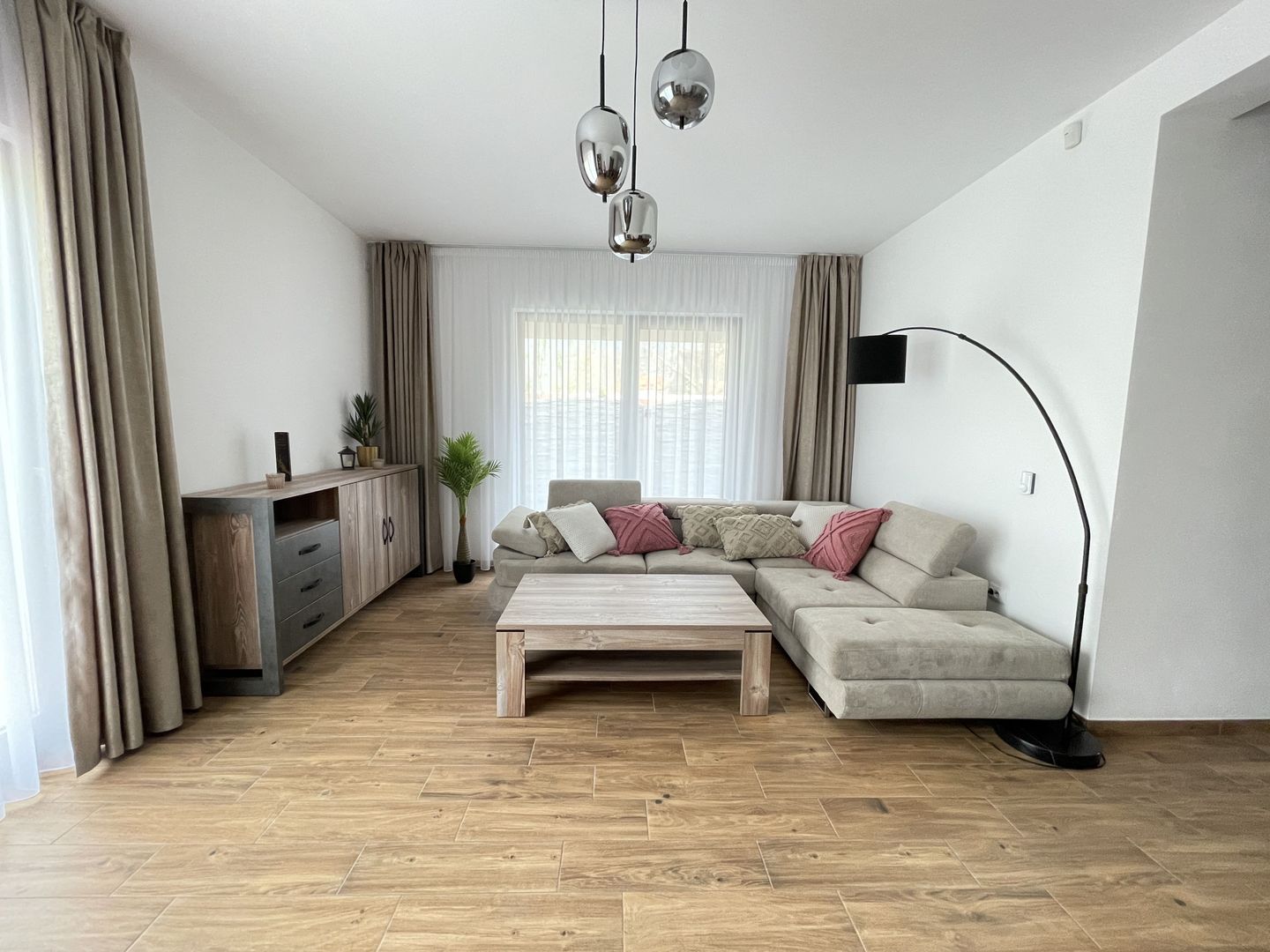 CASA PE PARTER IN ZONA MEHALA - Poză 12