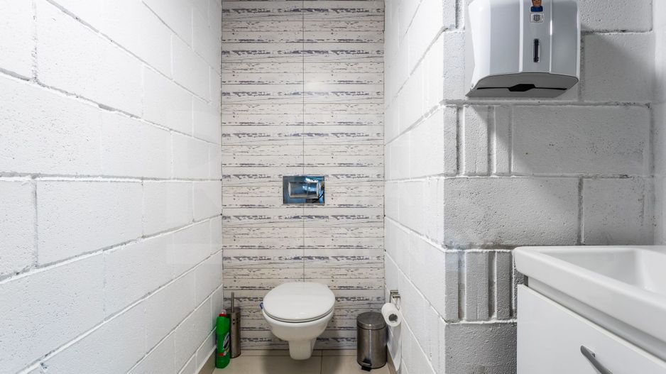 Vânzare/chirie, spațiu comercial, str. Valea Trandafirilor, Centru - Poză 10